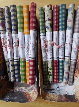 bijenwasdoek rolletjes in mandjes